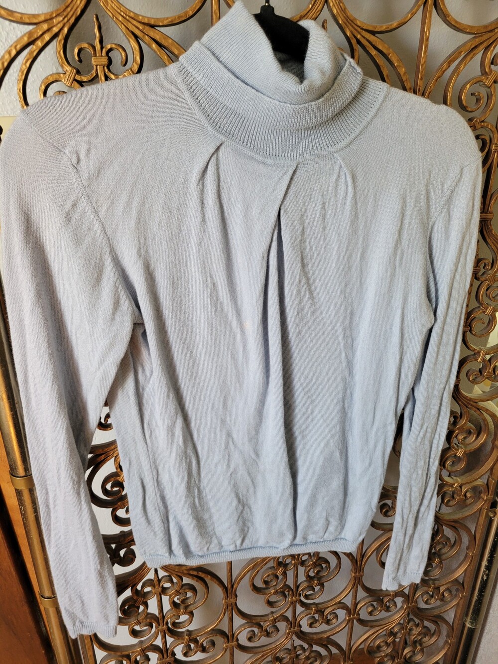 Y2K ETCETERA Medium Light Blue Turtleneck Sweater